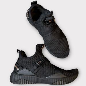 PUMA Defy Mid x Selena Gomez Training Shoes / Sneakers Black and Rose Gold Sz: 8